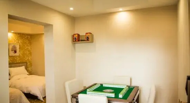 Tangmen Inn, Prenota Hotel Enshi Prefecture Cina