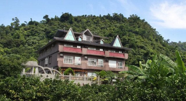 Pomelo B&B, Boek Bed and Breakfast Nan-ao Taiwan