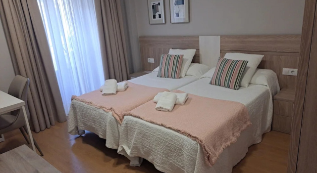 Двухместный номер Economy с балконом Hotel Roquiño