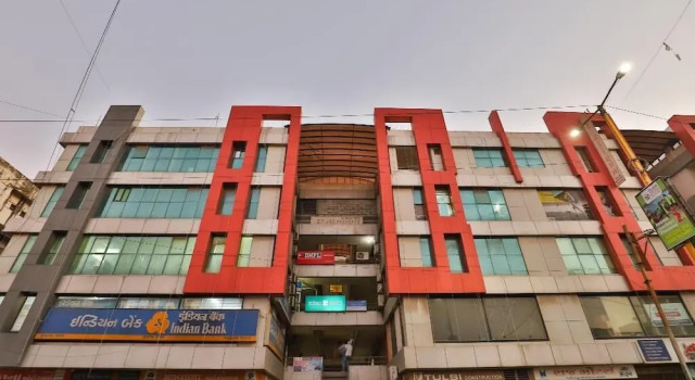 Hotel Platinum, Buchen Sie Hotel Junagadm Gujarat