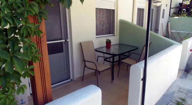 Семейная студия Nikos Apartments