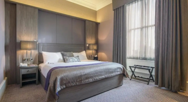 Номер Premium Crowne Plaza Royal Victoria - Sheffield by IHG