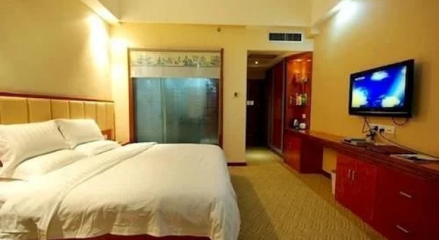 Hezhou Orient Hotel