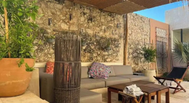 Коттедж Classic Central & Bohemian House  Pool Yard