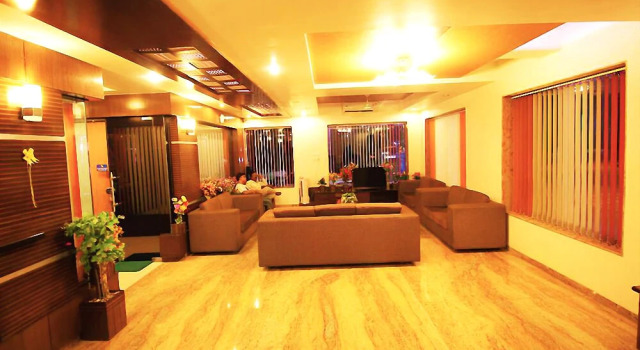Hotel Laxmibai Palace, Забронировать Отель Отели штата Махараштры 3 звезды, 3*