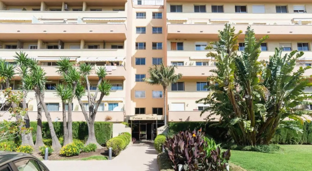 Апартаменты Seaside Marbella Apartments