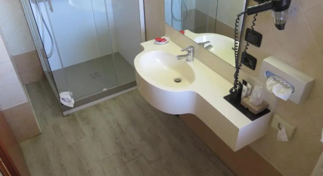 Номер Standard Planet Hotel