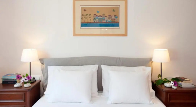Beachfront Villa with Garden - Valentine Corfu, Забронировать Вилла Месонги 