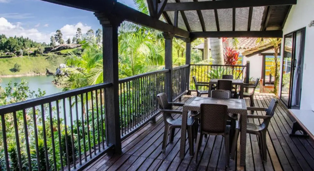 Двухместный номер Standard с балконом Hotel Santa Maria de las Aguas Peñol