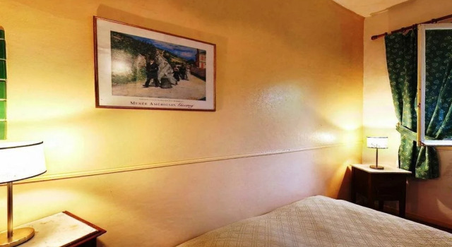Les Rouges Gorges, Book Hotel Giverny 