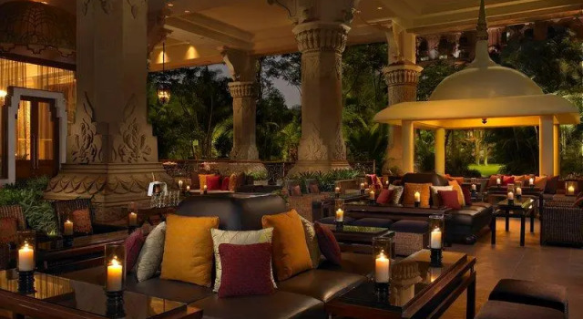Двухместный клубный номер Standard The Leela Palace Bengaluru