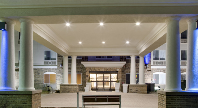 Holiday Inn Express & Suites Jacksonville by IHG, Забронировать Отель Отели Джэксонвилл с бассейном, Бассейн