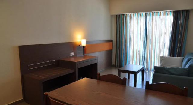 Sea Melody Beach Hotel & Apartments