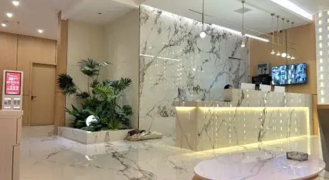 Shuaifeng Hotel, Prenota Hotel Hotel a Enshi Prefecture con parcheggio, Parcheggio