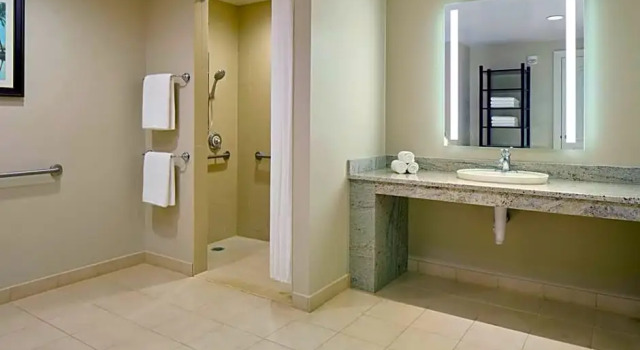 Номер Deluxe c 1 комнатой с видом на поле для гольфа Hilton Grand Vacations Club Kings Land Waikoloa
