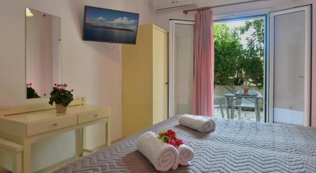 Студия Filorian Hotel Apartments