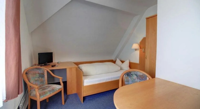 Gasthaus zum Hirschen, Book Hotel Oberrimsingen Breisgau