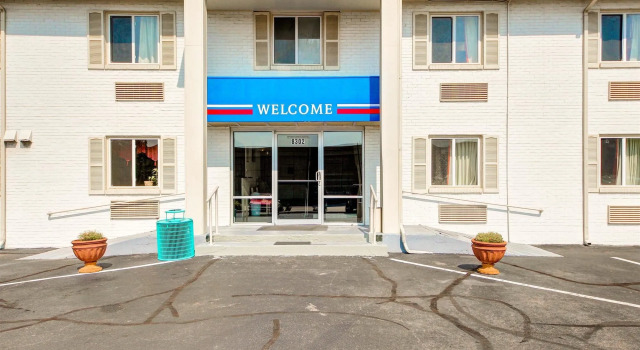 Motel 6 Wichita, KS, Rezerwuj Motel Motele w Wichita, Motel