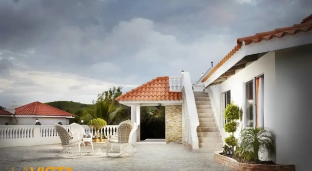 La Vista Villa