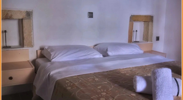 Двухместный люкс Comfort с видом на сад Menexes Suites Monemvasia