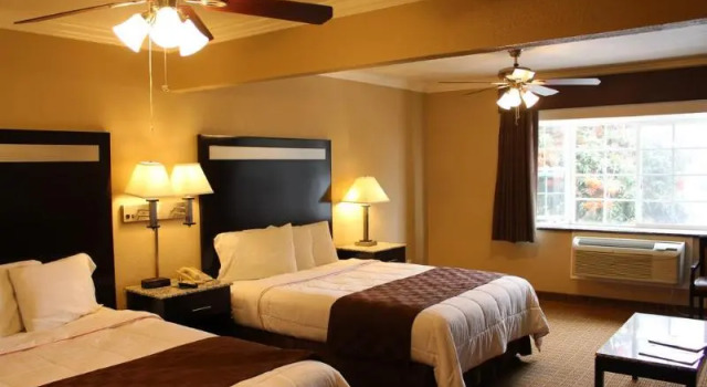Двухместный номер Standard Sea Air Inn & Suites - Downtown - Restaurant Row