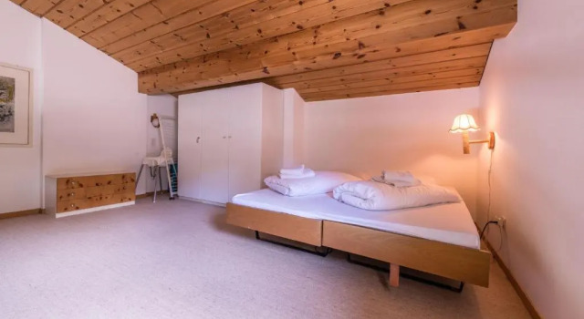 Ferienwohnung Cristallina, Book Hotel Laax 