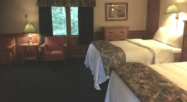 The Baldwins Resort, Buchen Sie Resort Hotels in Muskoka mit Pool, Schwimmbad