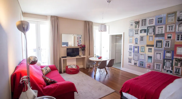 Студия с балконом Cardosas Story Apartments by Porto City Hosts