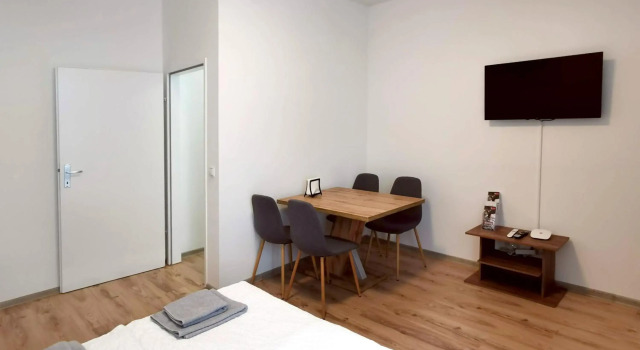 Bacher Apartment