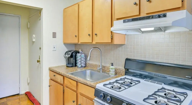 Апартаменты c 1 комнатой Cozy Bay Shore Condo Near Museums & Outdoor Rec!