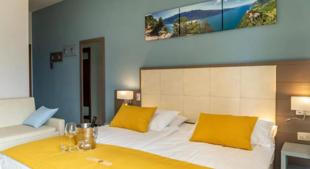 Hotel Limone, Забронировать Отель Отели в центре Лимоне-суль-Гарды, в центре