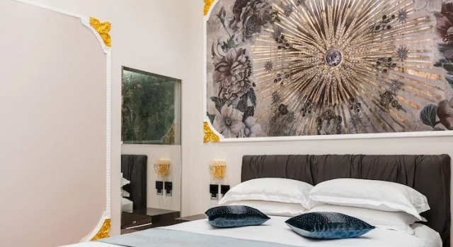 Номер Business Queen Cattleya Suite