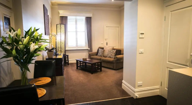Апартаменты Deluxe Gallery Apartments