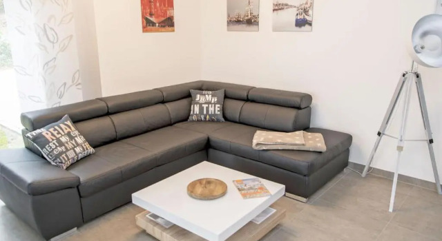 Haus "Jasmund" F 646 WG 01 im EG mit Kamin und Terrasse