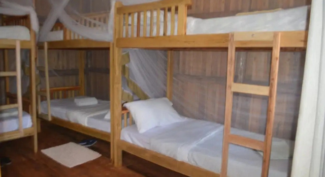 Giường trong phòng ngủ tập thể (phòng ngủ tập thể nữ) Jinja Backpackers