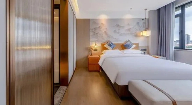 Люкс Business с видом на горы Jinan Huanghe Hotel（Hero Mountain Road）