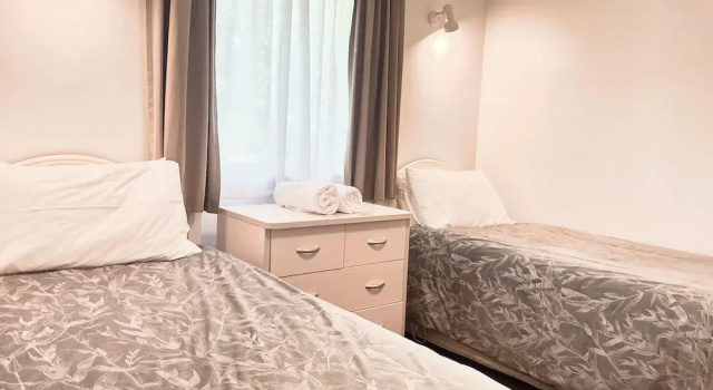 Семейный люкс с 2 комнатами с балконом Ashleigh Court Motel-Christchurch Hagley Park