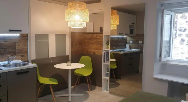 Apartments Giron