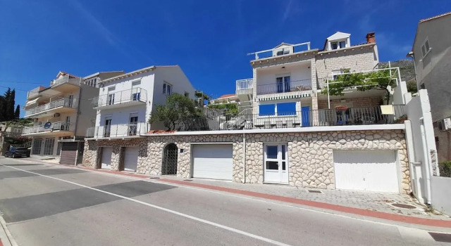 Apartments Knego