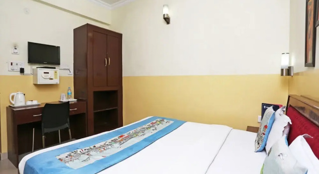 Hotel Fort by OYO Rooms, Забронировать Отель Патна штат Карнатака, рядом с Железнодорожный вокзал Патна