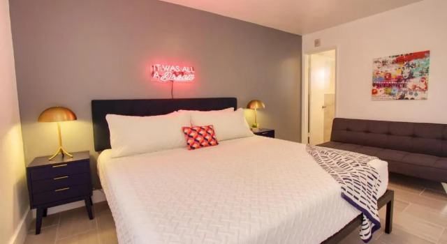 Апартаменты Deluxe 23 Palms Suites - Midtown Wynwood