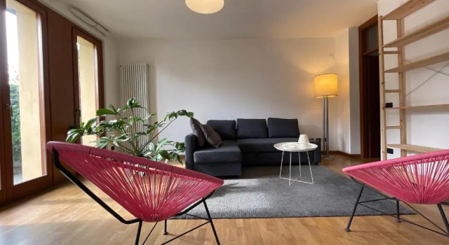 Entire accommodation with private garden near Milan and Lake Como - Free parking - Family friendly, Reserva ahora Hotel Seregno Lombardía