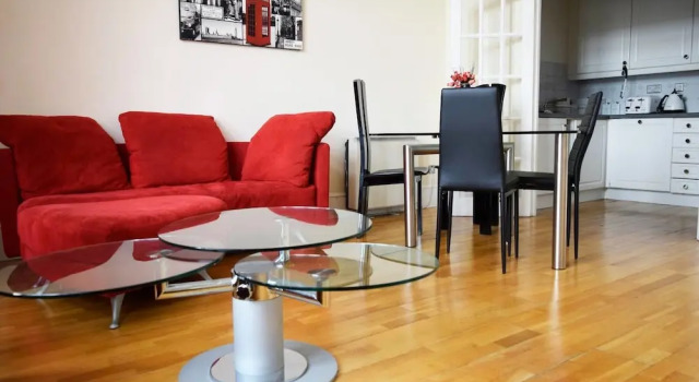 Grand 2 bed 2 Bath Home on Old Street Roundabout, Забронировать Отель Отели Англии 3 звезды, 3*