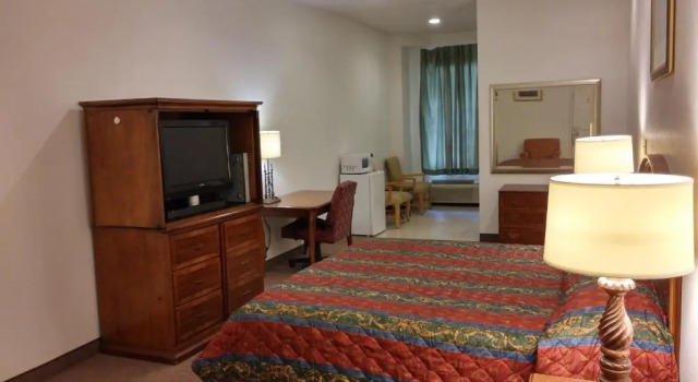 Люкс Deluxe Country Regency Inn & Suites