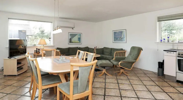 8 Person Holiday Home in Dannemare-by Traum, Rezervați Hotel Hoteluri în Lolland cu parcare, Parcare
