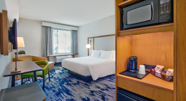 Номер Standard Fairfield by Marriott Inn & Suites Orlando at FLAMINGO CROSSINGS® Town Center