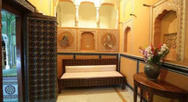 Radhika Haveli Hotel, Rezervovat Hotel Hotely v Rajasthan s parkováním, Parkování