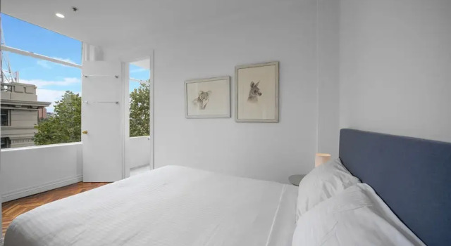 Chic 1-bed Apartment In the Heart of Melbourne, Забронировать Апартаменты/квартира Апартаменты Мельбурна, рядом с Epworth Freemasons Hospital, Апартаменты/квартира