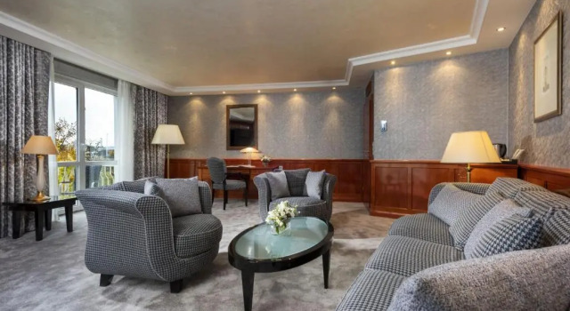 Люкс Maritim Hotel Würzburg