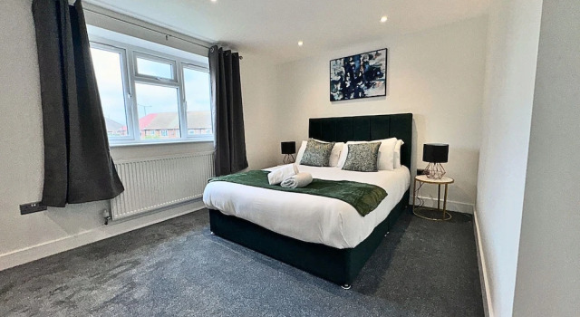 Апартаменты Premier Near Heathrow Airport -FREE Parking-Full apartments-Near M4-1 bus LHR